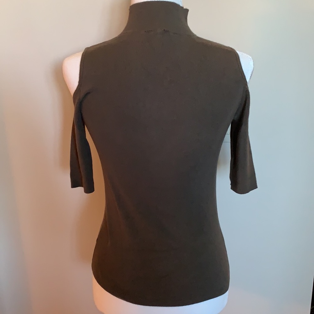 Express Top - Picture 2 of 3